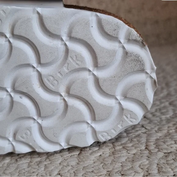 EUC Birkenstock Gizeh Floral White Leather Sandal. 3d Leather Flowers. EU37, Reg - Picture 11 of 12